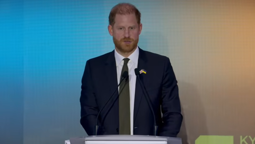 Принц Гаррі під час виступу в Києві прирівняв воєнні злочини РФ до геноциду та заявив про лідерство України в сучасній війні